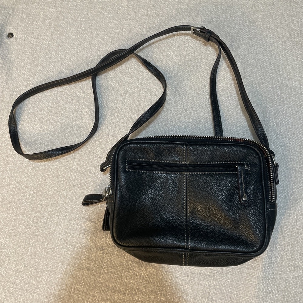Tignanello Black Pebbled Leather Crossbody Bag Purse Zip Top Striped Lining